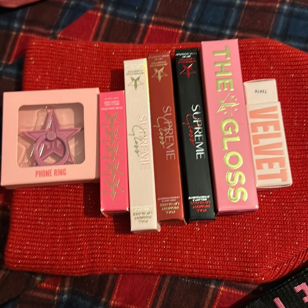 Lipglosses and lipsticks jeffree star all new